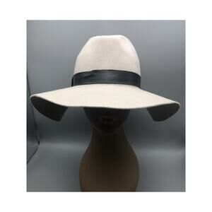 MSRP $133 Women’s Hat Attack Ava Felted 100% Wool Hat Beige Size O/S USA *READ